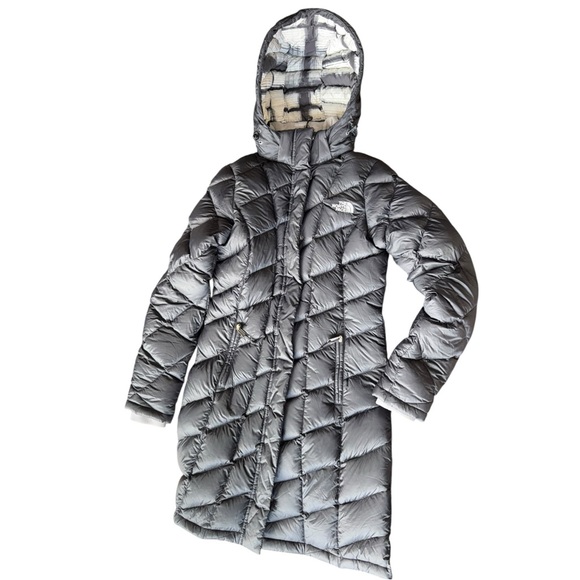 See Clip 🤩 The North Face 700 Down Fill Black  Long Winter Puffer Jacket XS - Picture 5 of 17